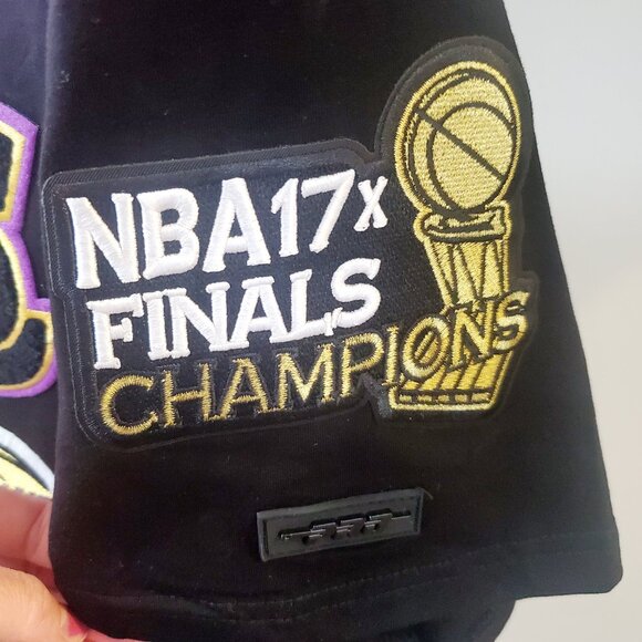 RARE * LA Lakers NBA Finals Champions T-Shirt Collectible Memorabilia Team Shirt - Picture 8 of 10